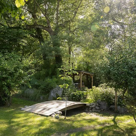 Garden Bed & Breakfast *
